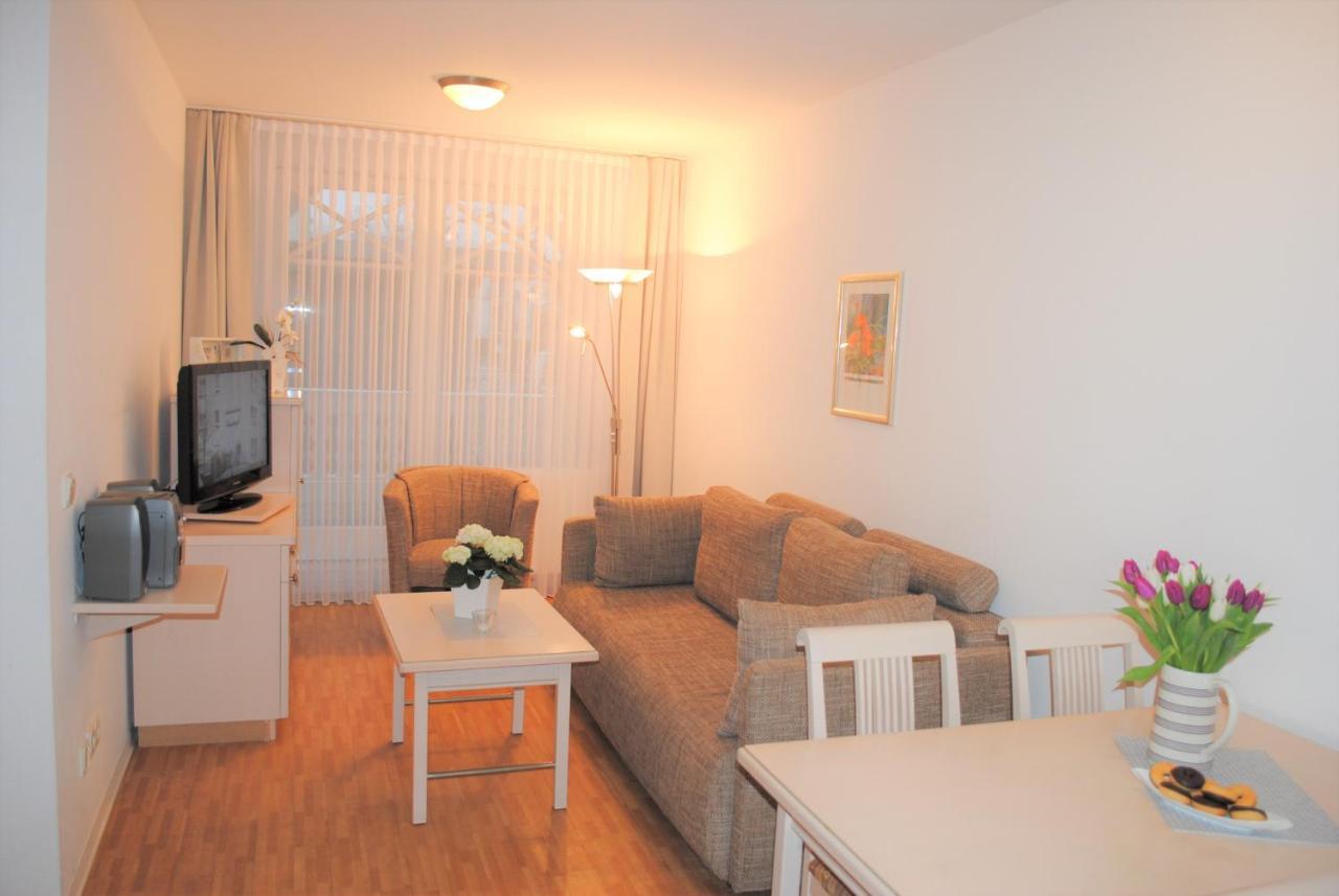 Haus Strandburg - Hinter Duene Und Meer Binz Buitenkant foto